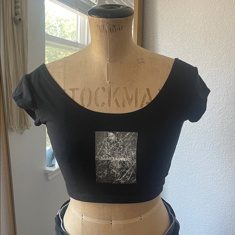 Cropped Graphic Tee